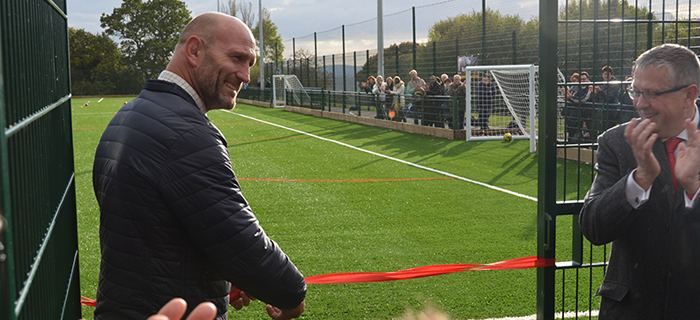 Design and build sports pitch construction specialist, O’Brien Sports, delivers a 3g synthetic turf sports pitch for Warden Park Academy’s rugby and football teams.