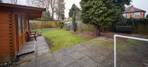 non landscaped garden with moss pavers