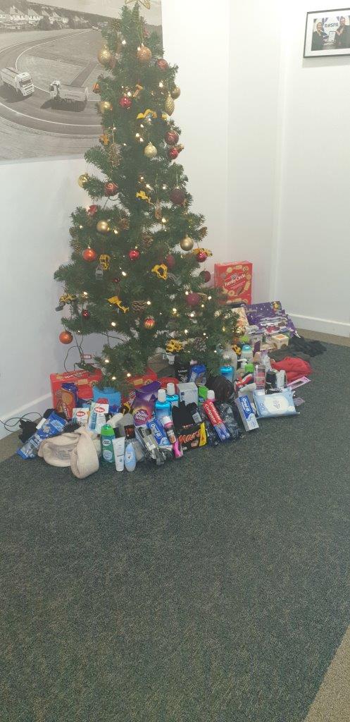 O’Brien staff generously donate for Coventry Cyrenians Christmas Day event!